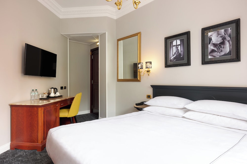 Standard Double Room photo 2