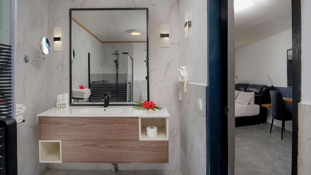 Premium Ocean View Room