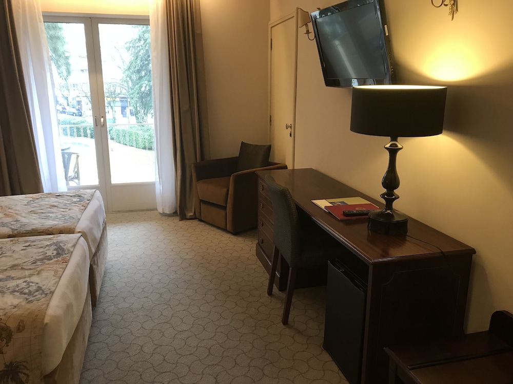 Superior Twin Room photo 3