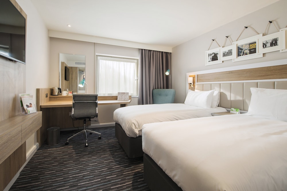 Standard Room, 2 Twin Beds - Photo 1