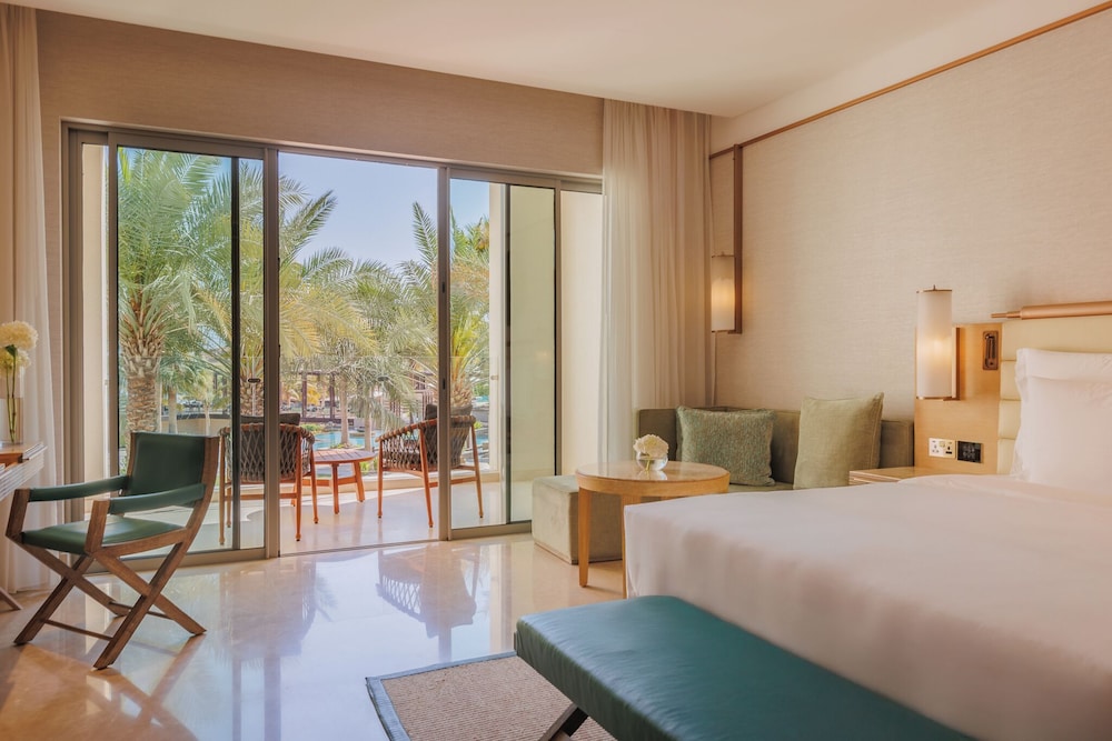 Resort Balcony Deluxe Room - Photo 1