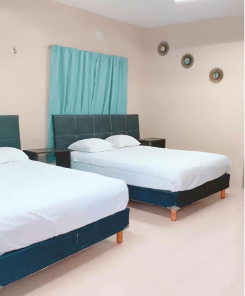 Room, 2 Double Beds