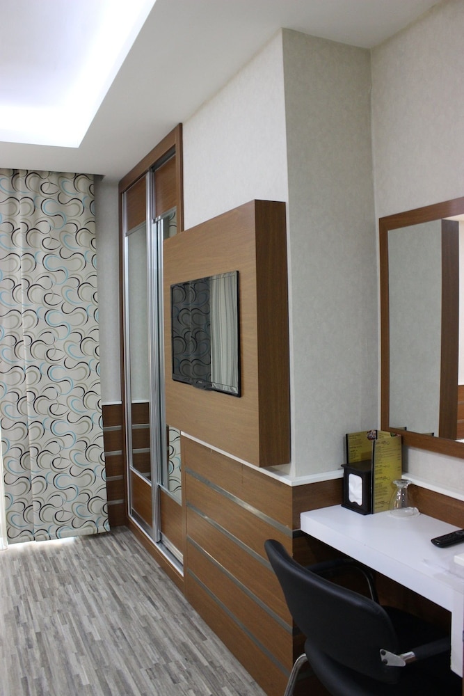 Standard Room photo 2