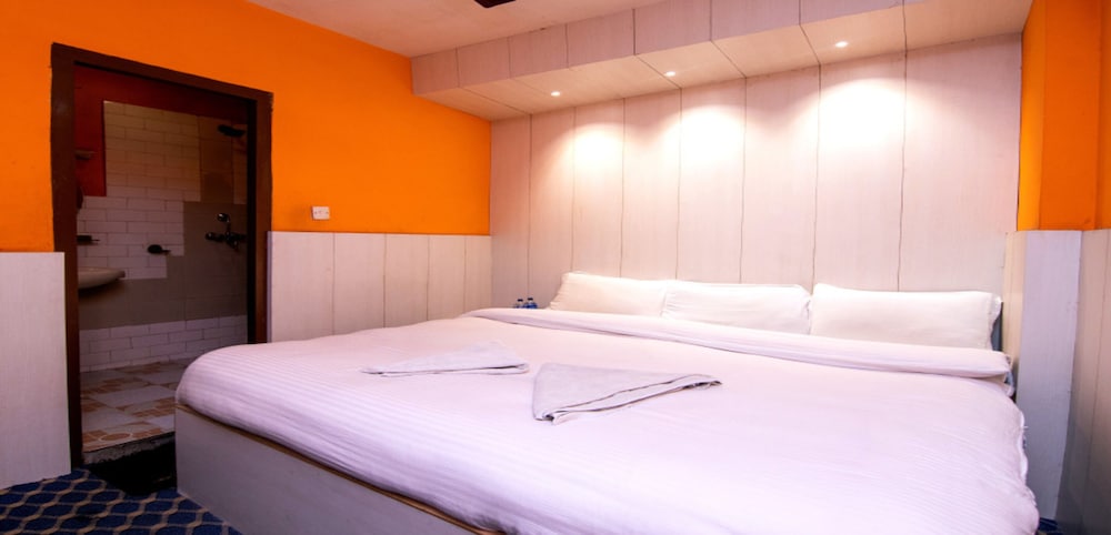 Basic Double Room