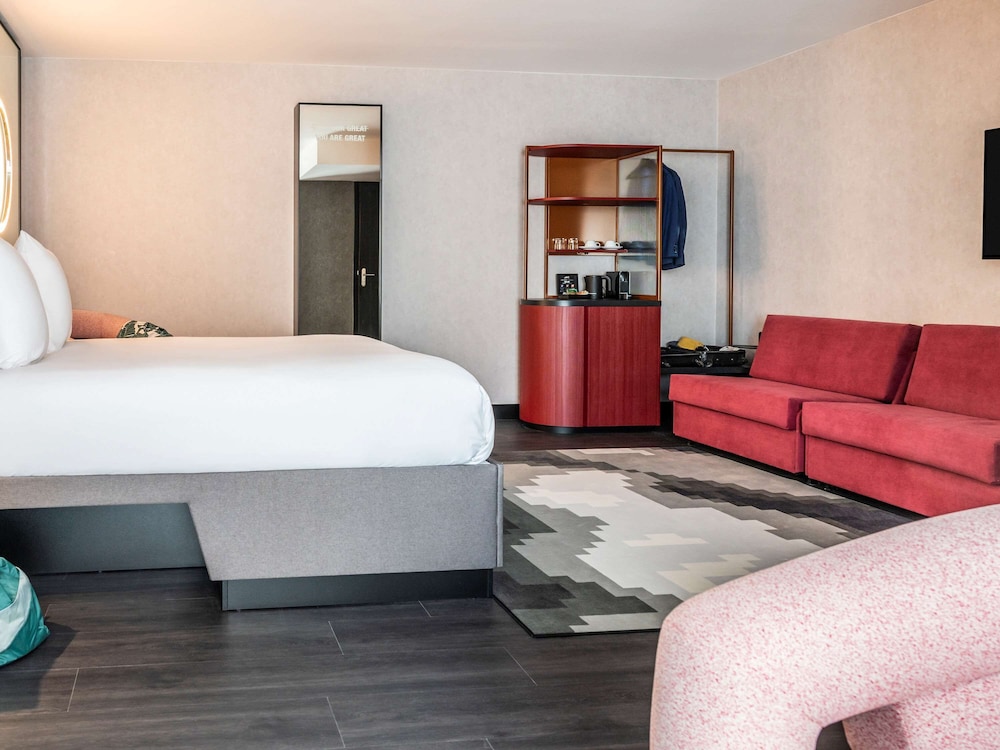 Deluxe Quadruple Room, 1 Double Bed with Sofa bed