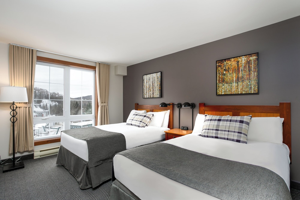 Condo, 2 Bedrooms - Photo 1