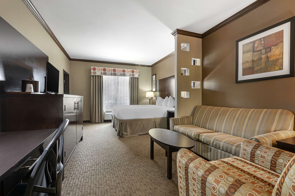 Suite, Multiple Beds, Non Smoking (with Sofabed) - Photo 2
