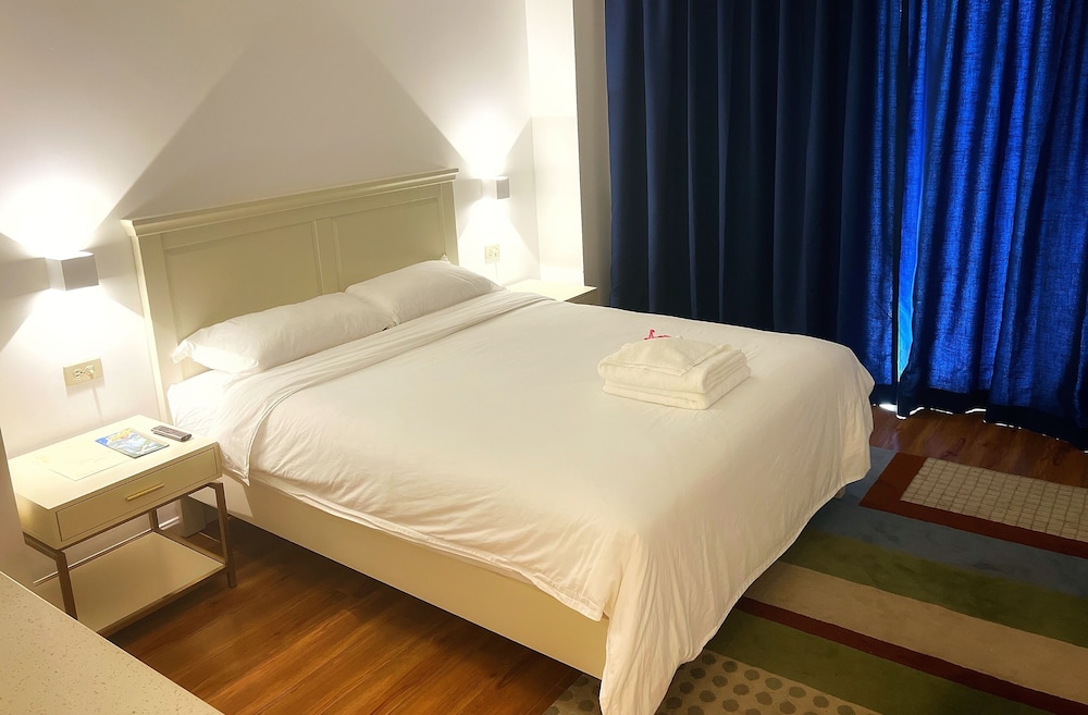Queen Room photo 3
