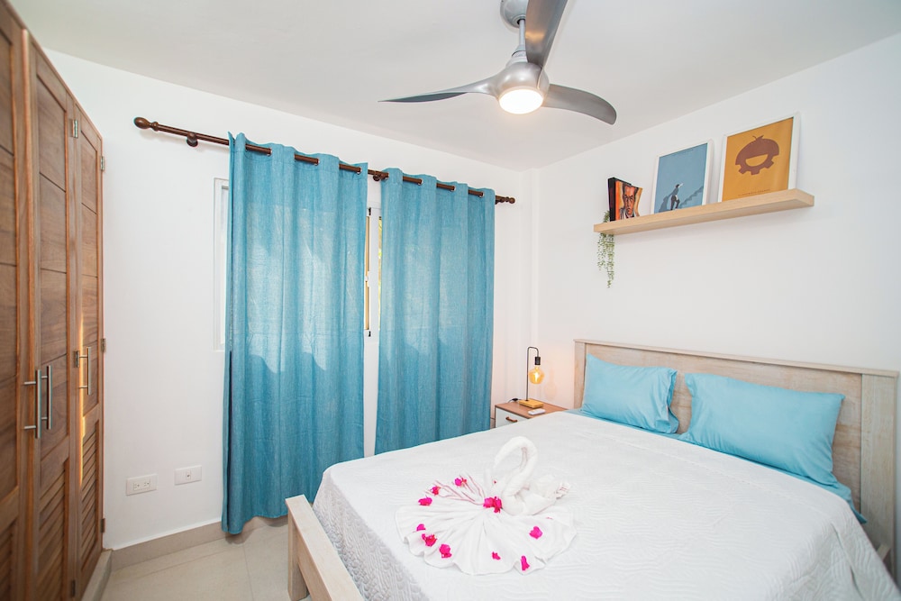 Superior Apartment, Beach View photo 1