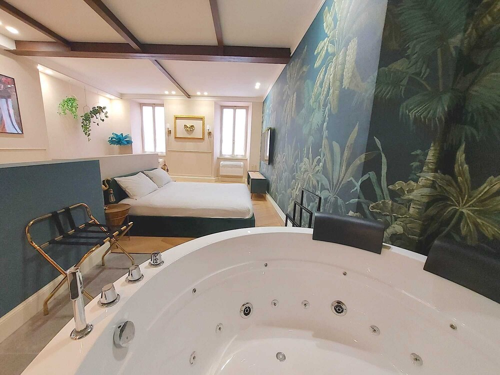 Luxury Studio Suite