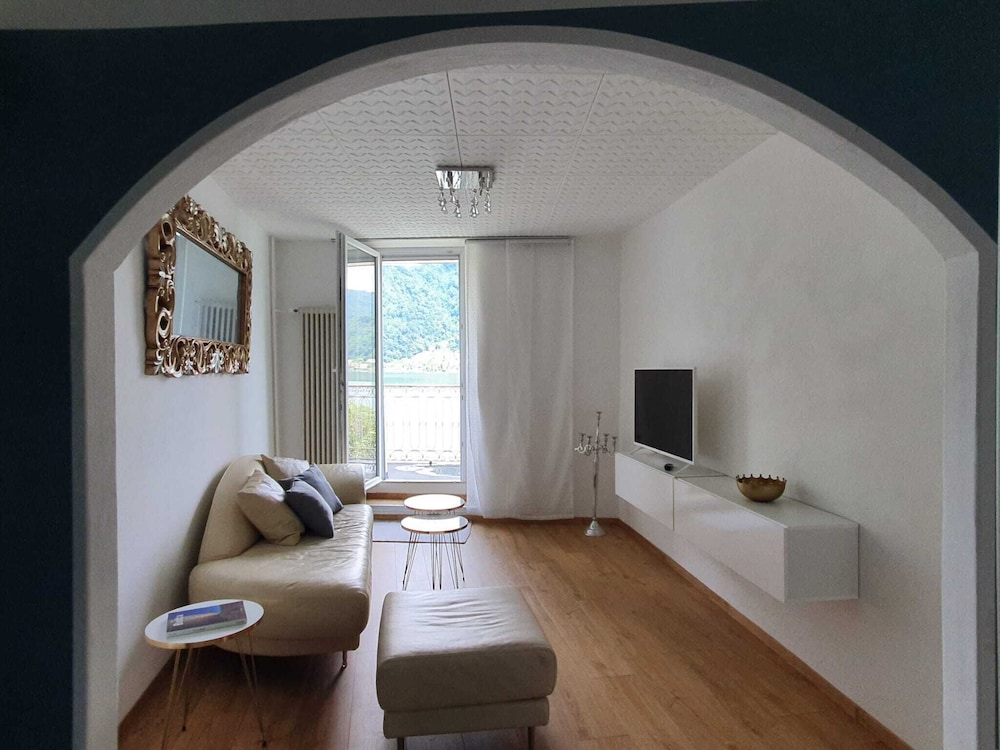 Panoramic Apartment photo 2
