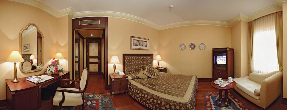 Deluxe Double Room photo 3