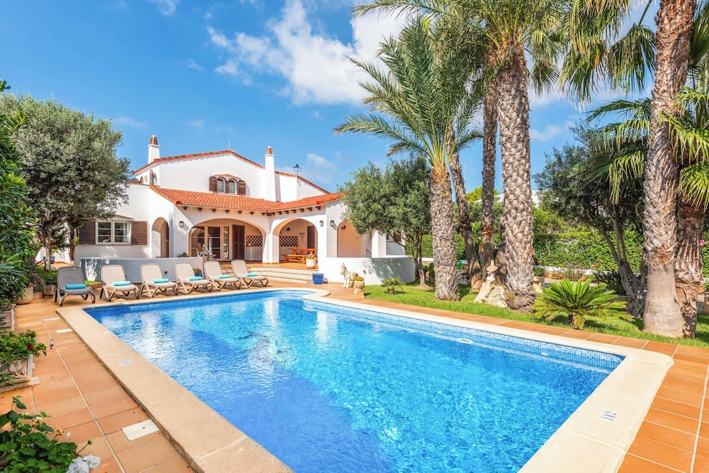 Villa (4 Habitaciones)