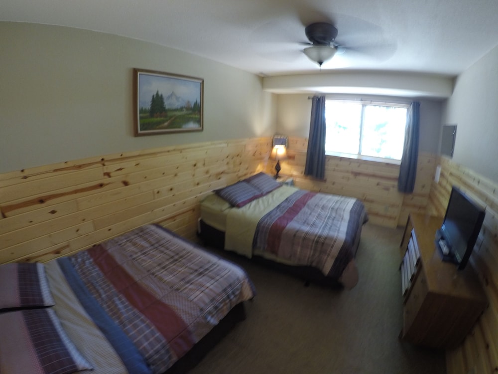 Cabin, 3 Bedrooms, Fireplace, Lake View (Willow Wood) photo 2