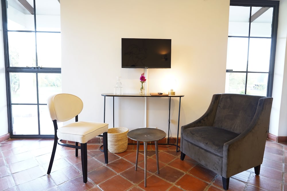 Comfort Room photo 2