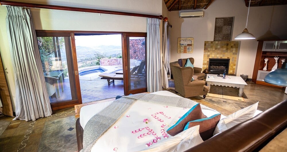 Luxury Suite photo 1