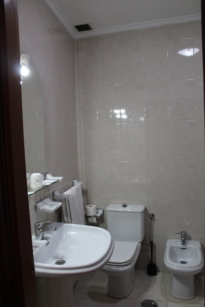 Classic Double or Twin Room photo 3