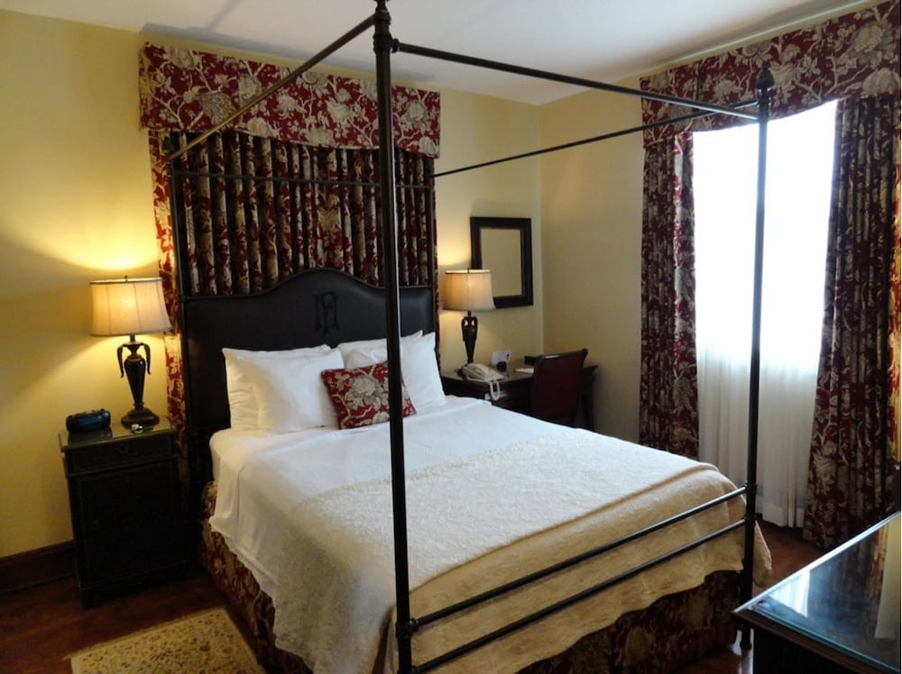 Traditional Room, 1 Queen Bed