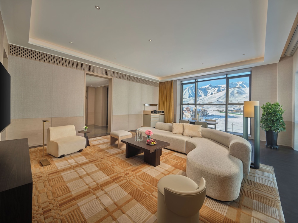 Premium Suite, 1 King Bed