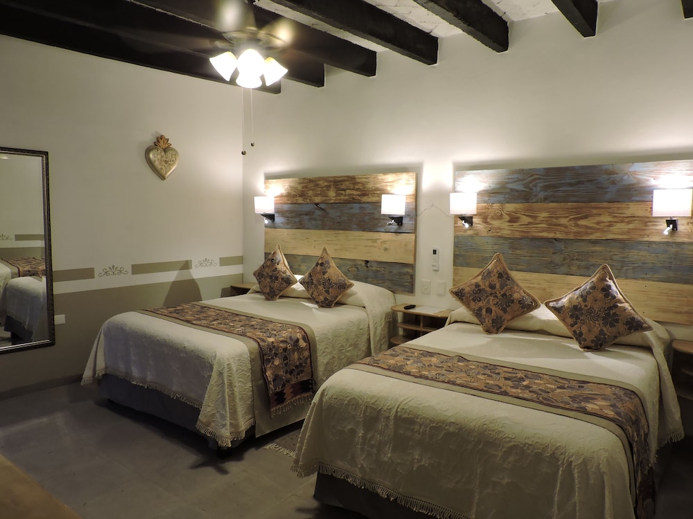 Classic Quadruple Room photo 1