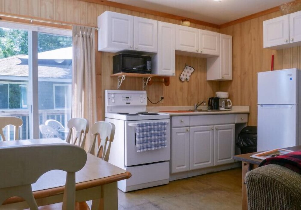 Deluxe Cabin photo 3