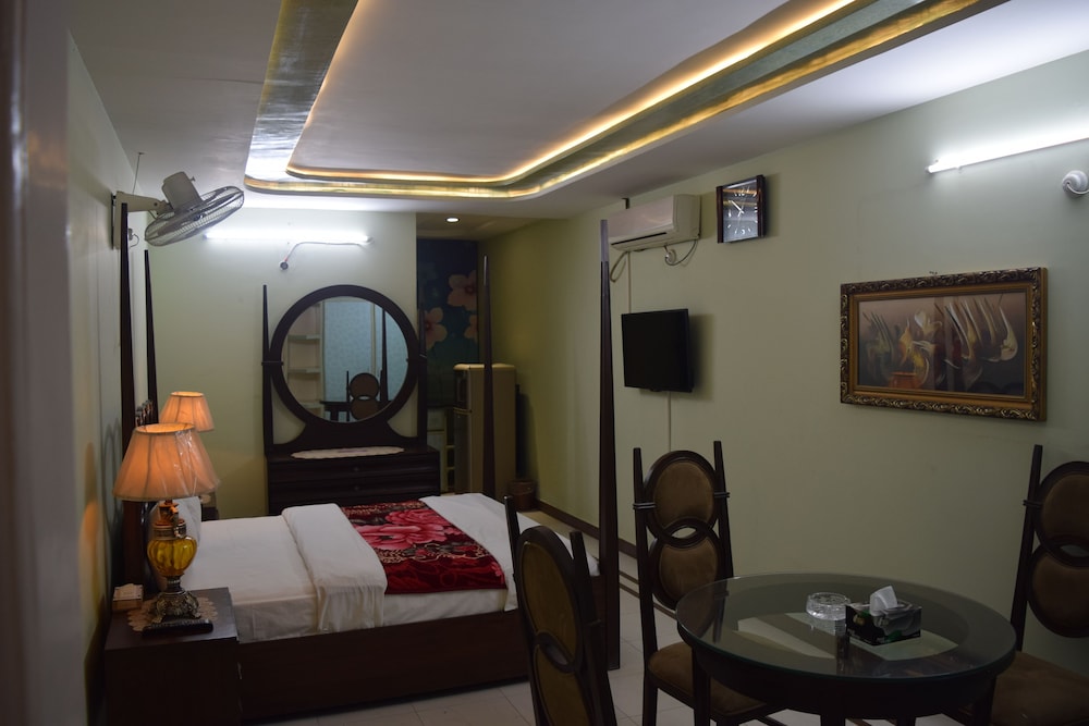 Deluxe Suite photo 2
