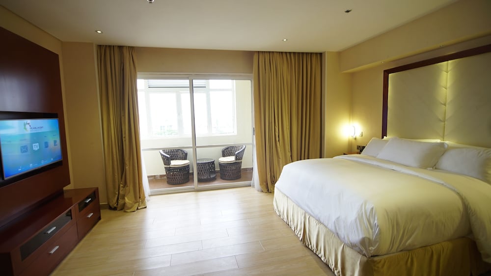 Executive Suite photo 1
