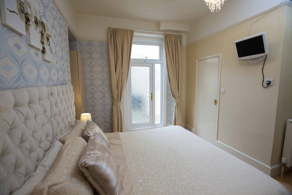 Deluxe Twin Room, Ground Floor (Room 1) photo 2
