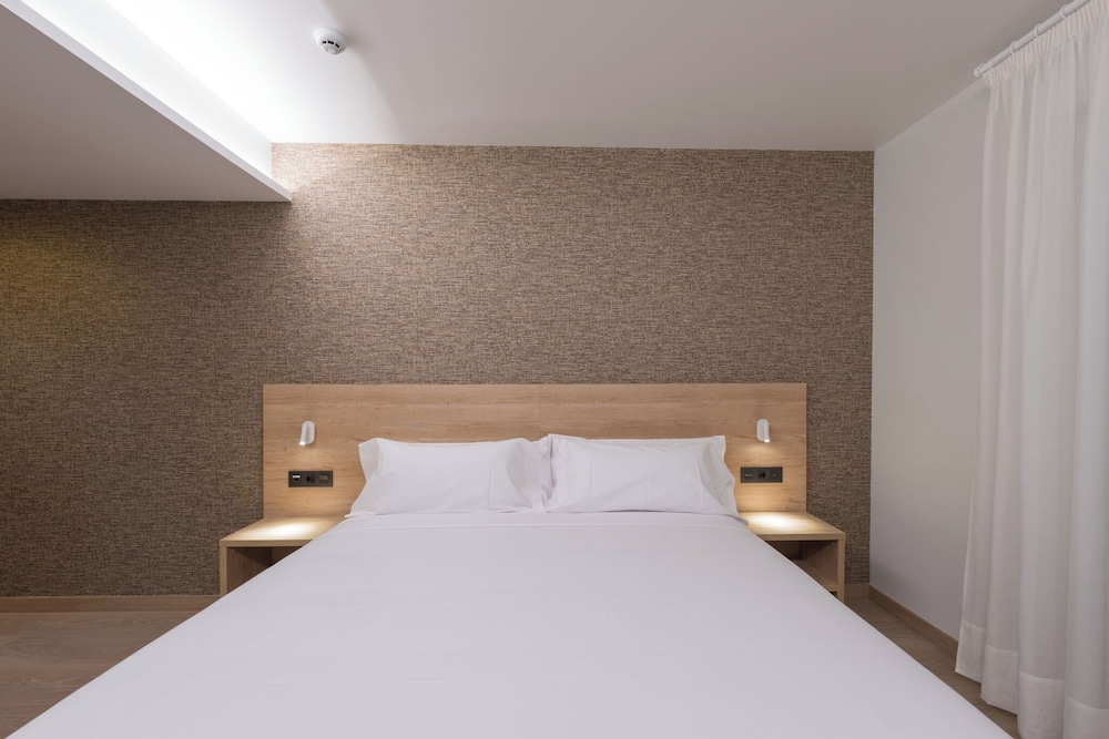 Superior Double Room - Photo 3