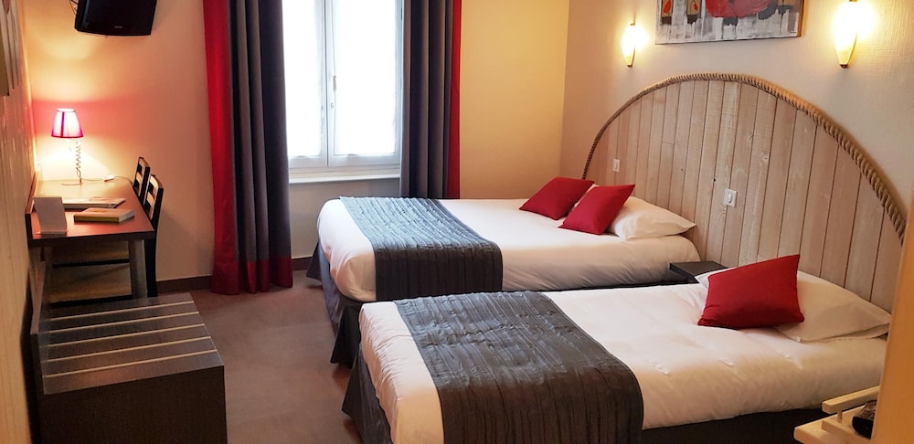 Standard Triple Room photo 2