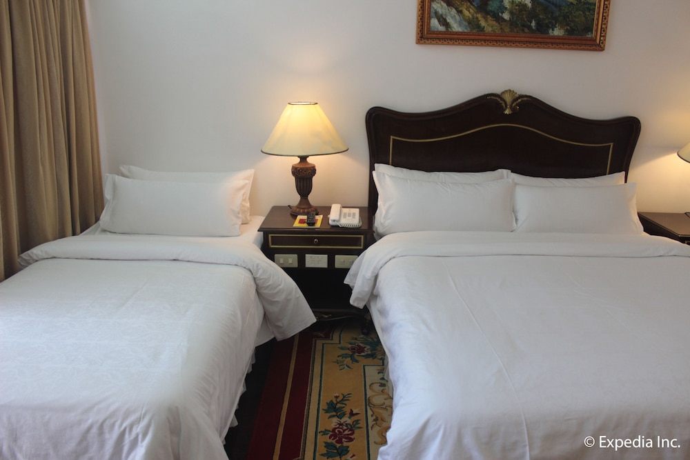 Deluxe Room - Photo 9