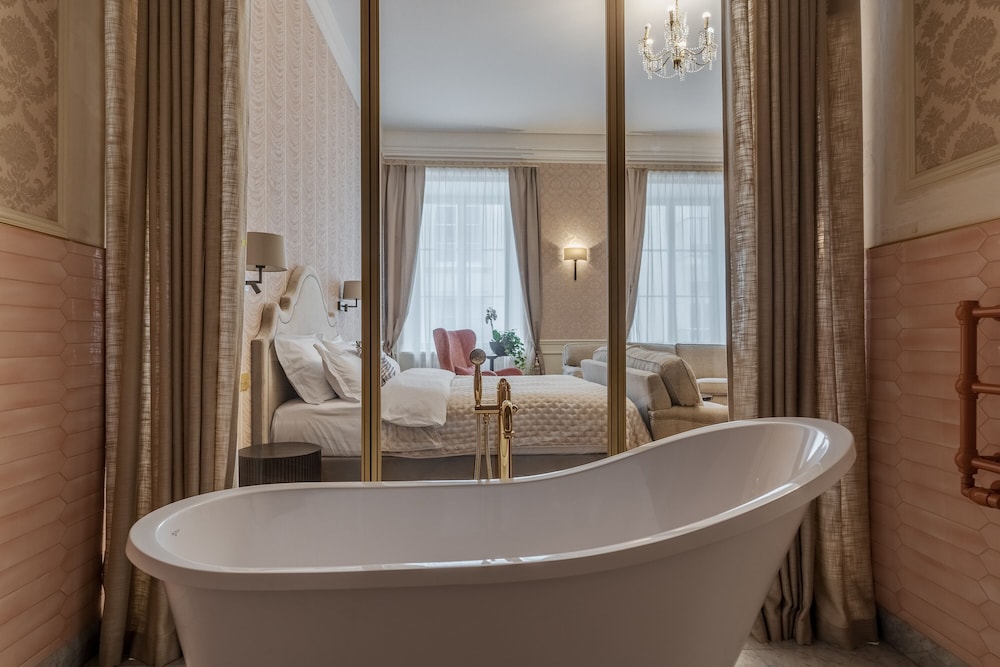 Premium Double Room photo 3
