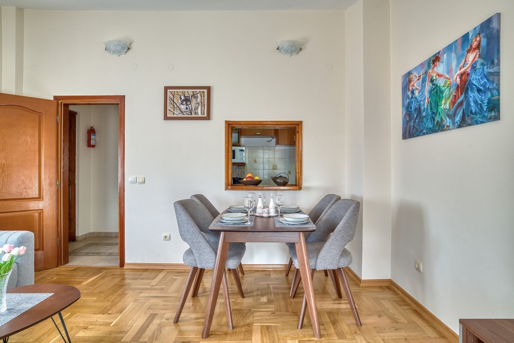 Panoramic Apartment - Photo 11