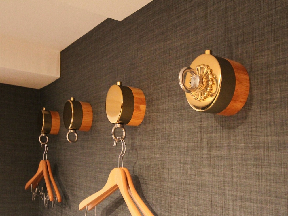 Japanese Style Twin Room - Photo 12