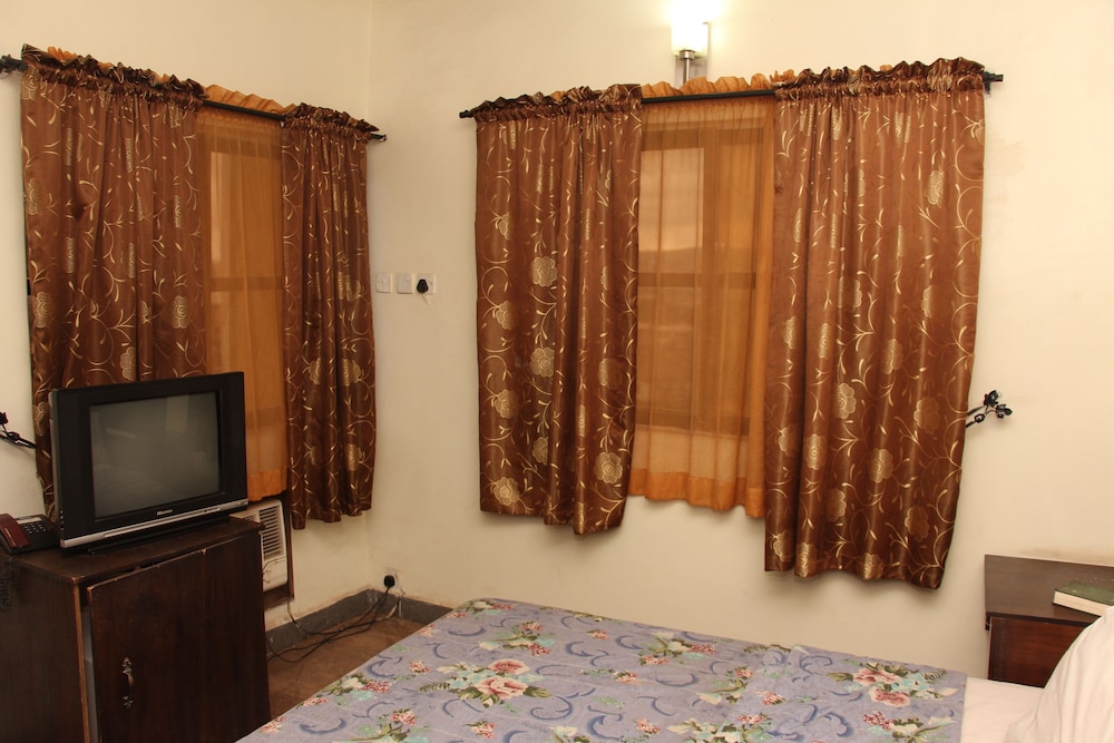 Executive Suite photo 2