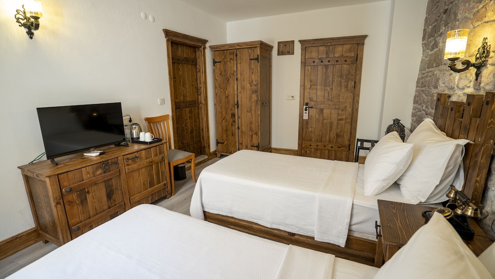 Deluxe Twin Room photo 3