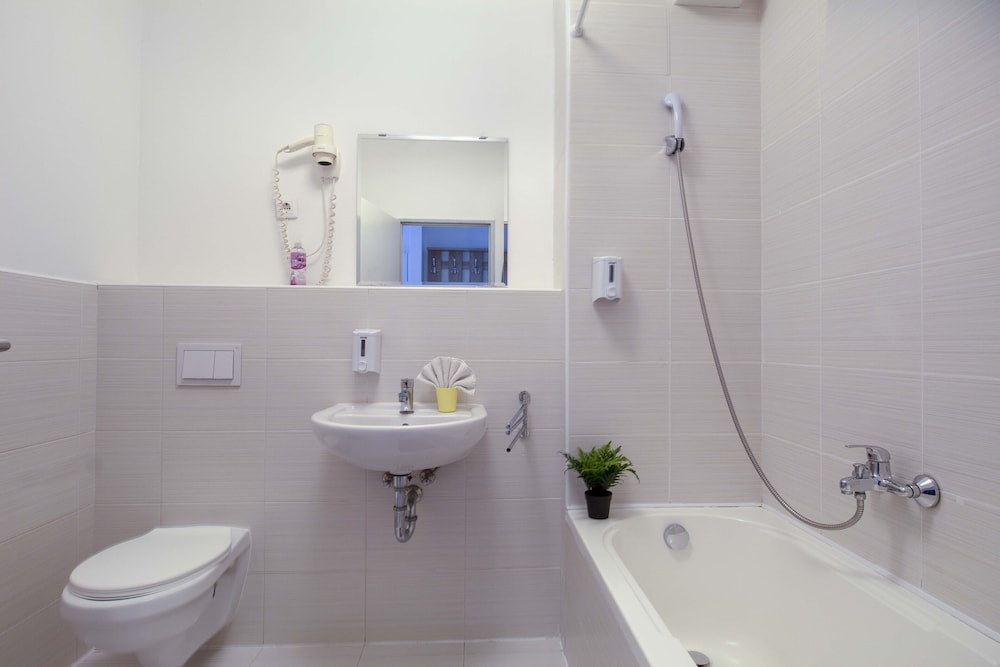 Prince Apartments — photo 124