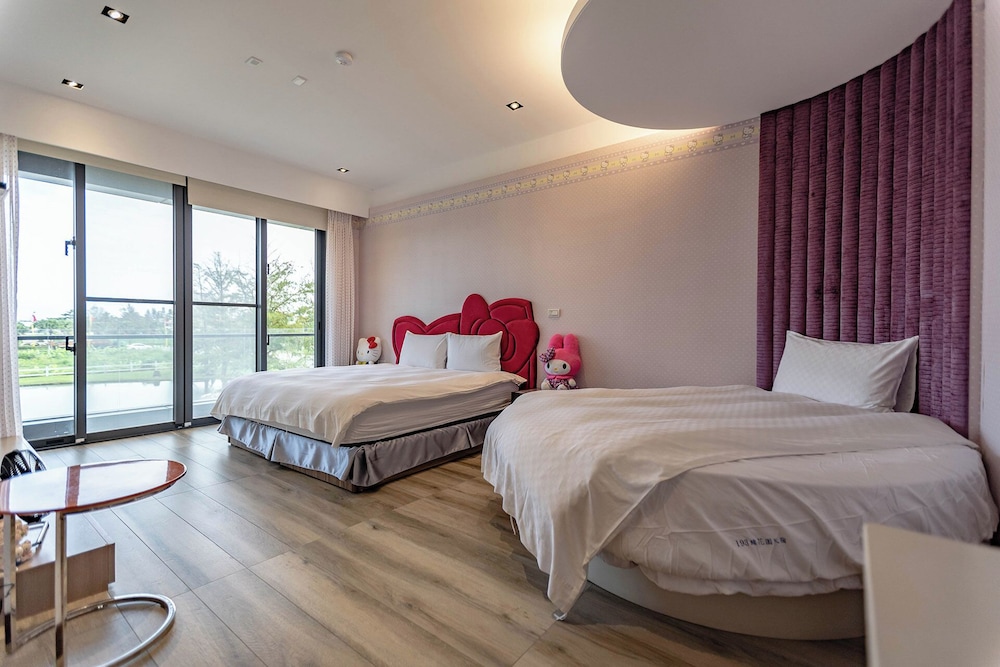 Gallery House photo 1