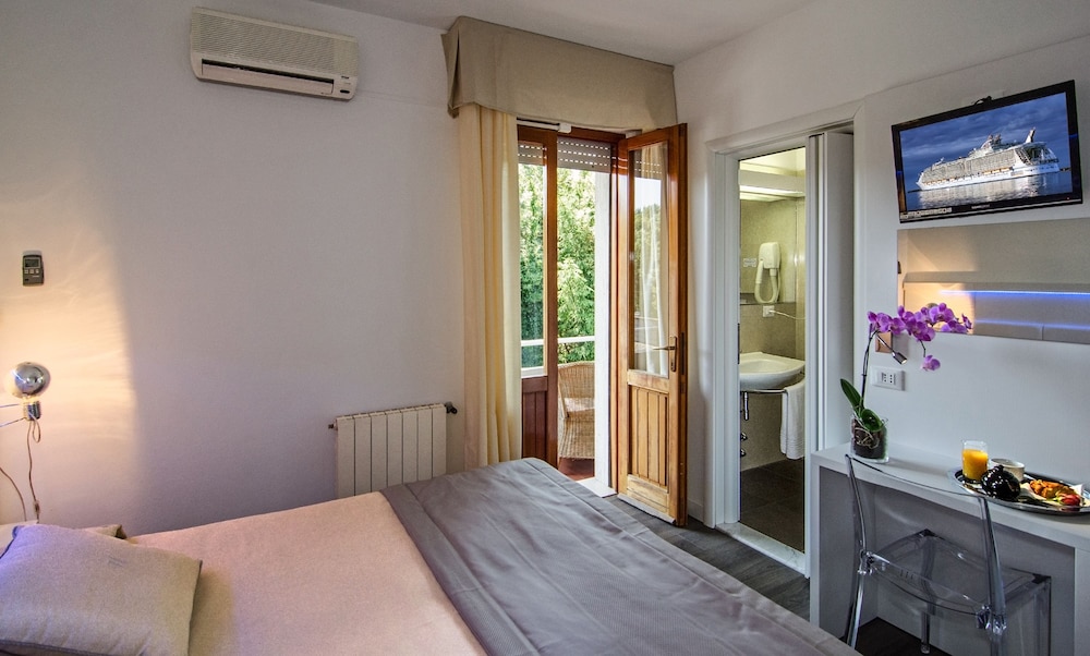 Triple Room photo 2