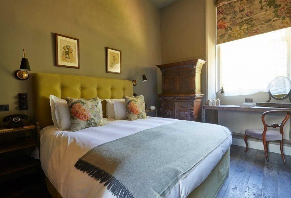 Snug photo 1