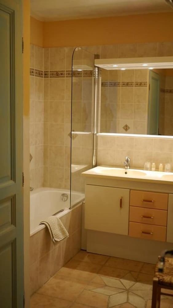 Family Suite, Non Smoking (Giroflée) photo 3