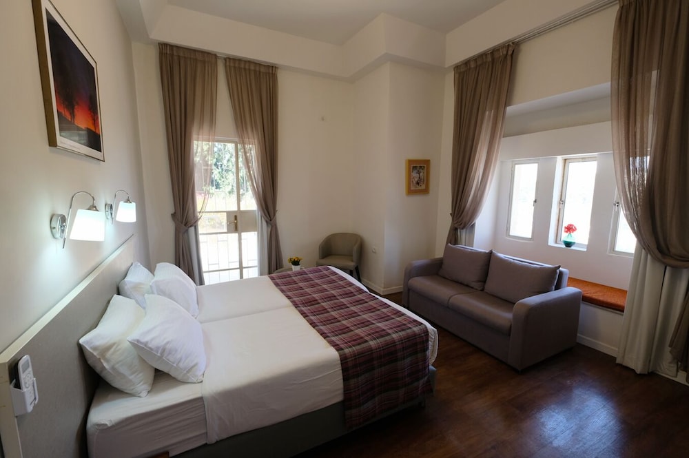 Junior Suite, Balcony, City View
