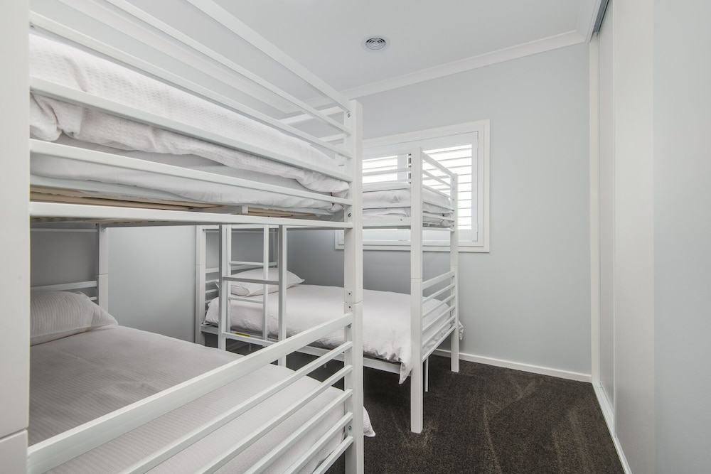 Luxury House photo 3