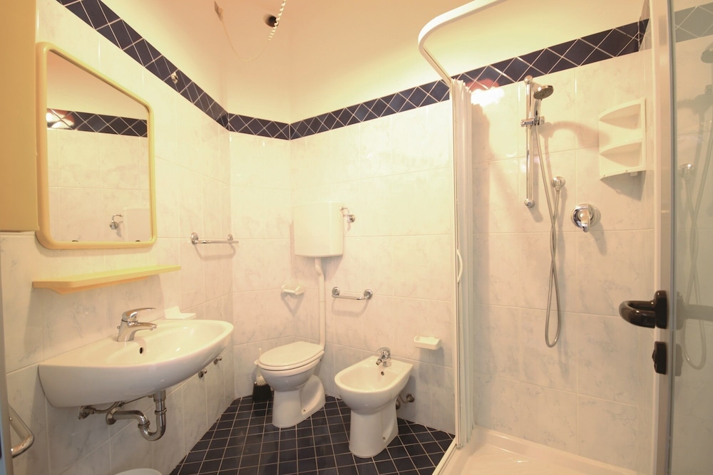 Standard Quadruple Room photo 2