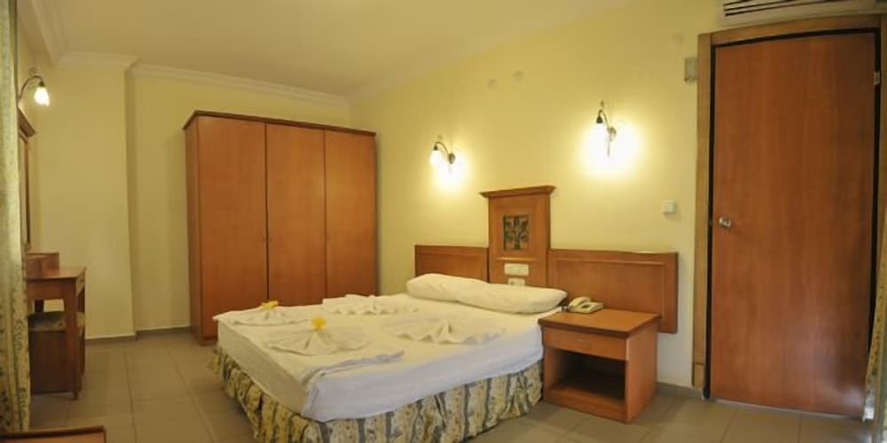 Suite, Balcony