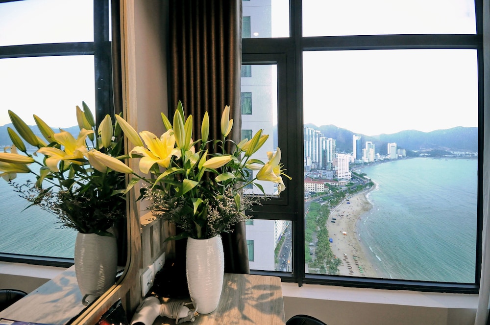 Premium Room, Sea View - Photo 6