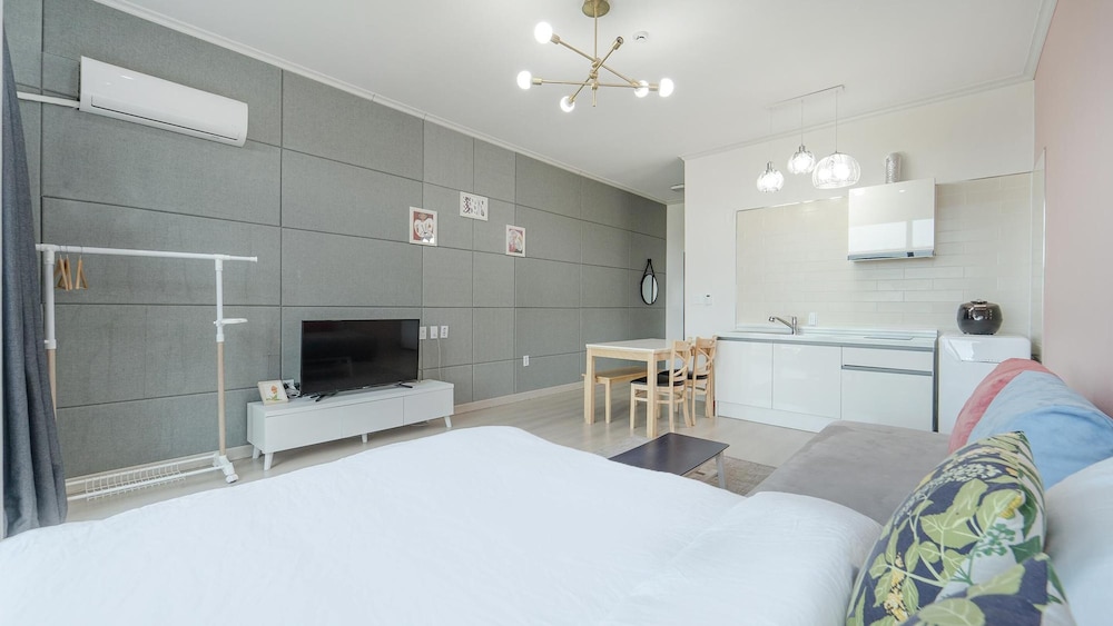 Basic Room, 1 Bedroom (GN1) - Photo 7