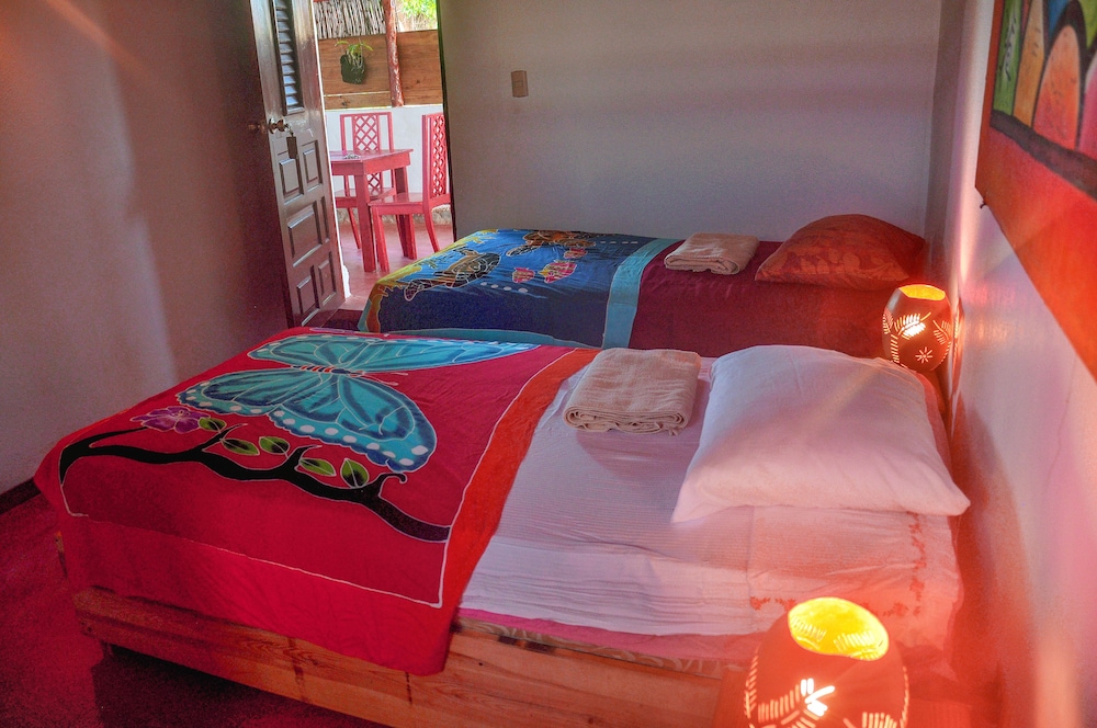 Basic Double Room, 2 Twin Beds, Non Smoking