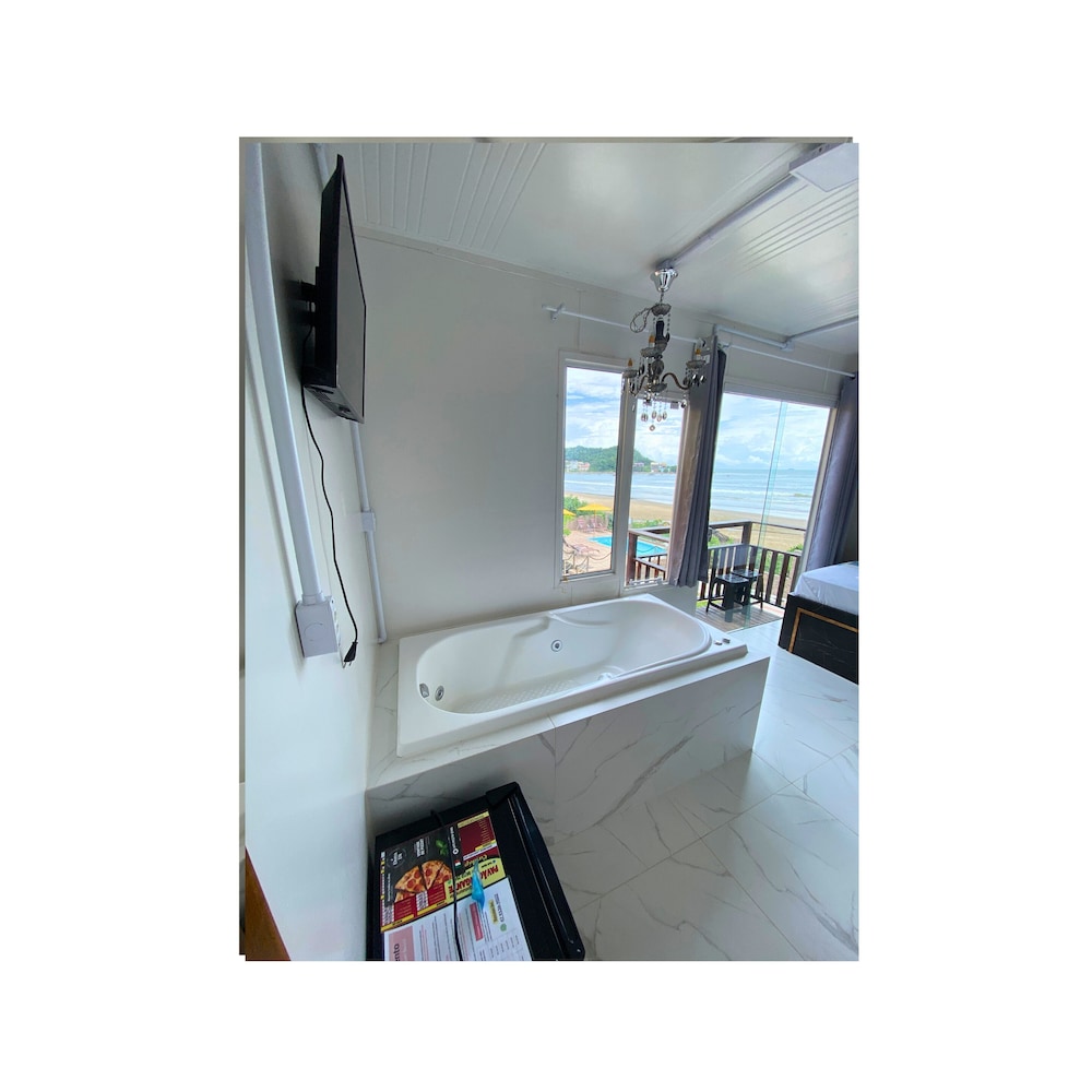 Quarto com Hidromassagem interna photo 2