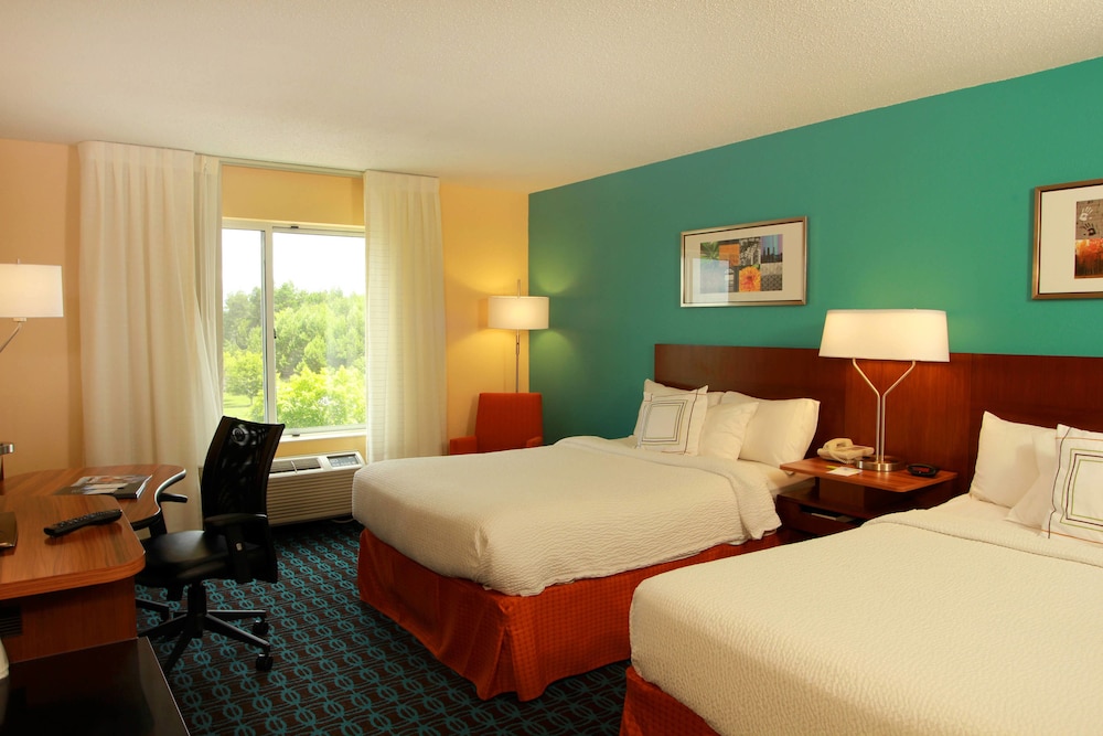 Room, 2 Double Beds (Mobility/Hearing Accessible, Tub) photo 1